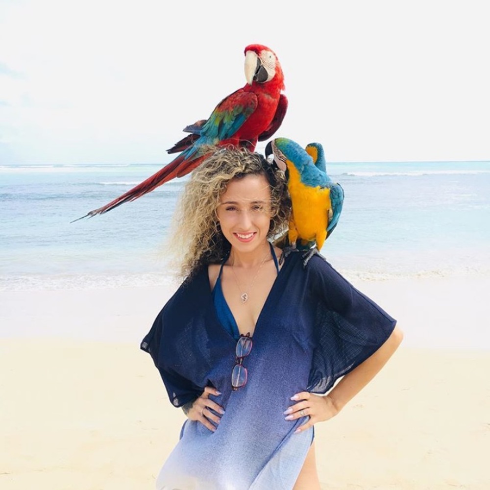 Meet your Posher, Briana